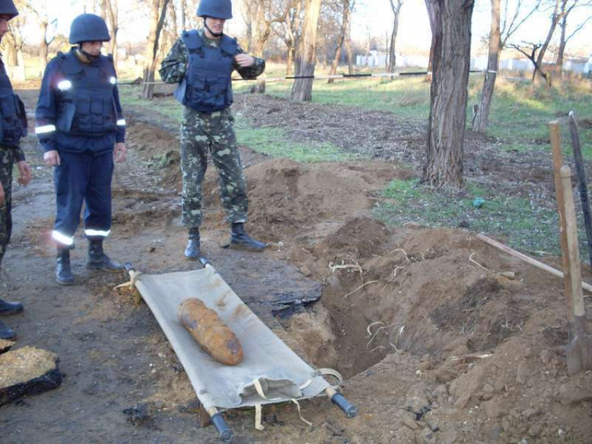 Под Таганрогом нашли снаряд  и вывезли на полигон для уничтожения