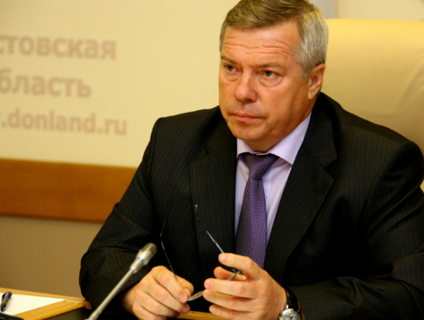 Губернатор выделит дополнительные средства на ремонт дорог Таганрога