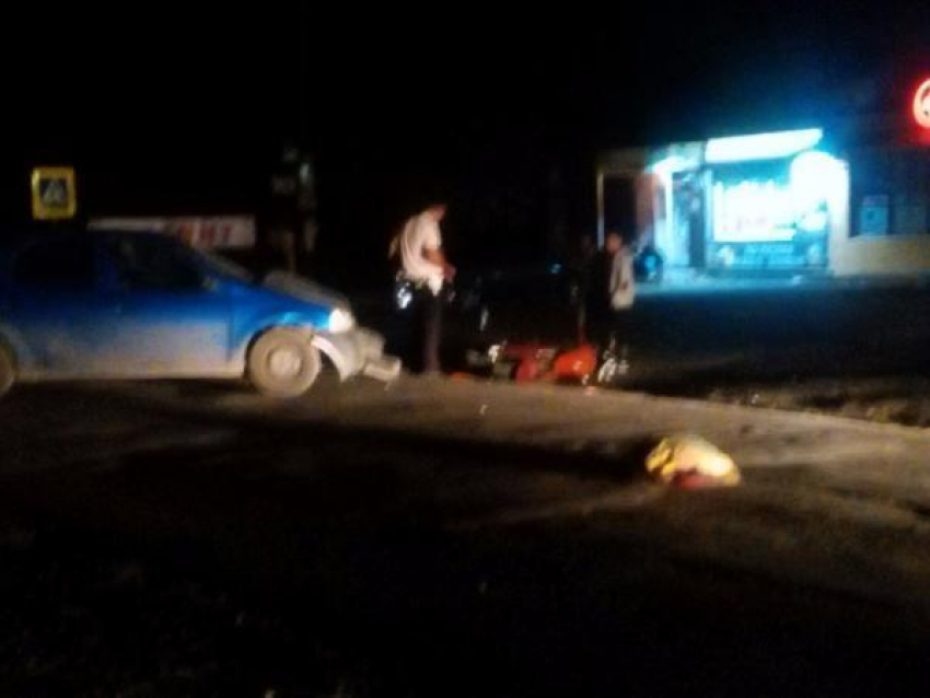 В ДТП под Таганрогом пострадала молодая пара на мотоцикле