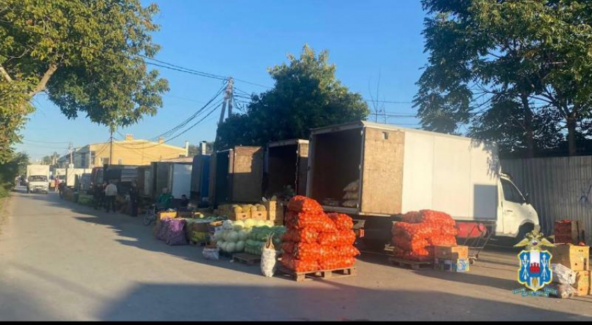 Нелегалы и мигранты: в Таганроге устроили облаву на уличных торговцев