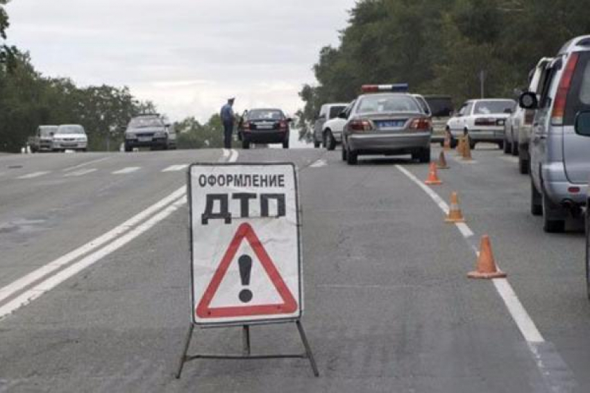 Причиной смерти водителя на трассе под Таганрогом стало игнорирование дорожных знаков