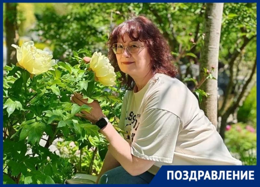 Сегодня день рождения у учителя начальных классов ТМОЛ Ольги Фаварисовой