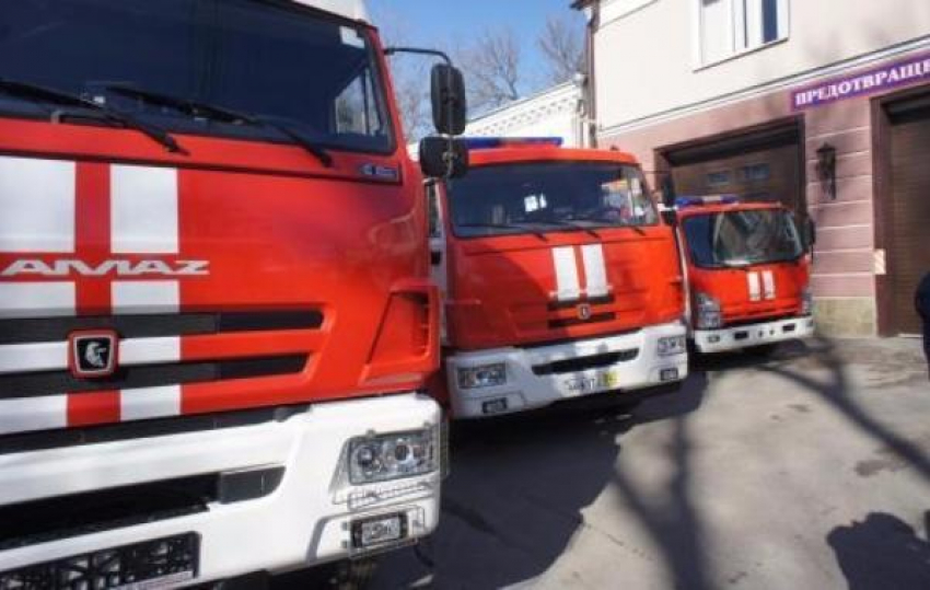 Автопарк пожарной части Таганрога пополнился на три единицы спецтехники