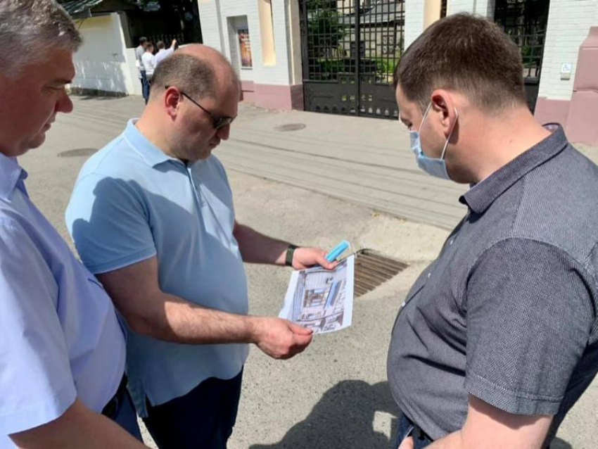 Заместитель губернатора Александр Скрябин посетил Таганрог с рабочим визитом