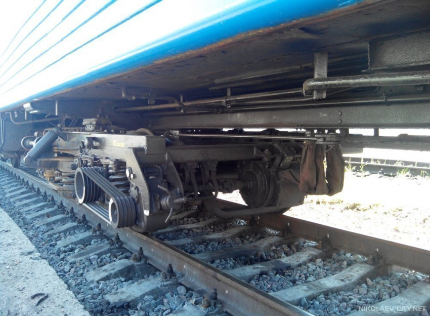 Два жителя Таганрога украли детали поезда