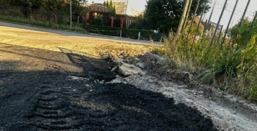 «Просто бросили и ушли»: таганрожцы в шоке от «ремонта» на перекрестке Ломоносова и Яблочкина
