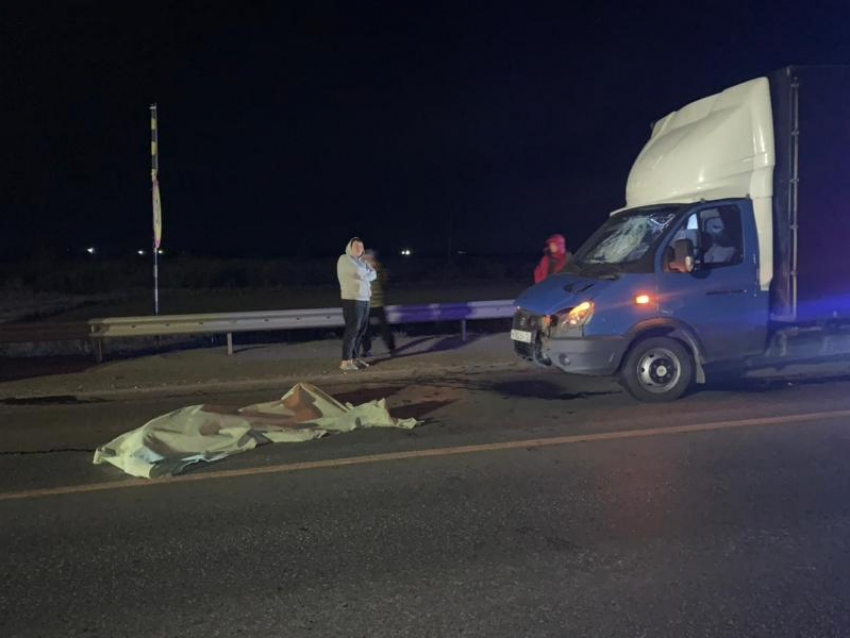 Ночной триллер на трассе под Таганрогом: погиб человек
