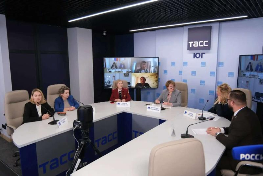 Изменения и перспективы в школьном образовании на Юге России обсудили в Ростов