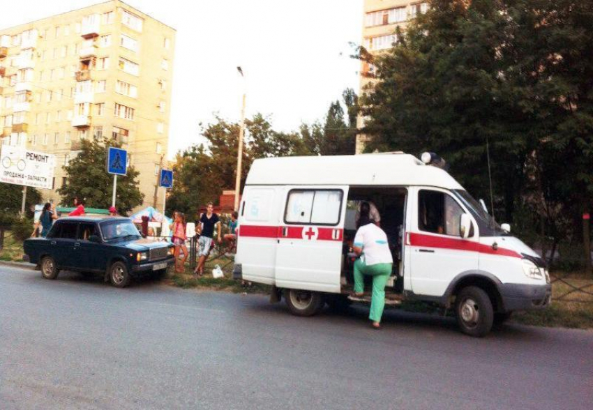На Русском Поле на «зебре» «Волга» сбила пешехода