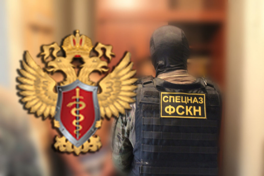 В Таганроге наркополицейские задержали организованную преступную группу, снабжавшую наркотиками местных жителей 