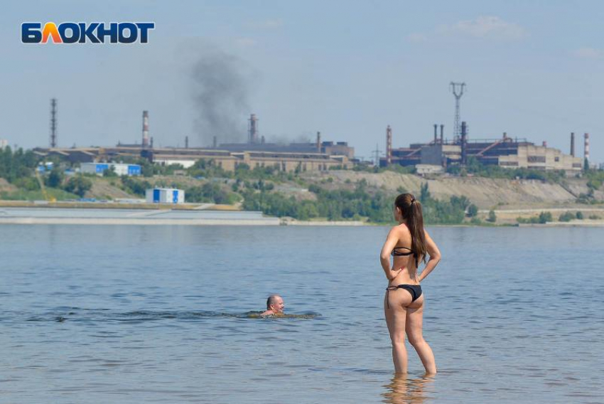 Таганрожцам, не достигшим 16-летия, запретили купаться в водоемах без взрослых