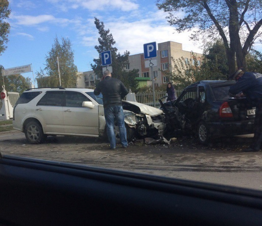 Массовое ДТП в Таганроге устроил водитель «Кадиллака»