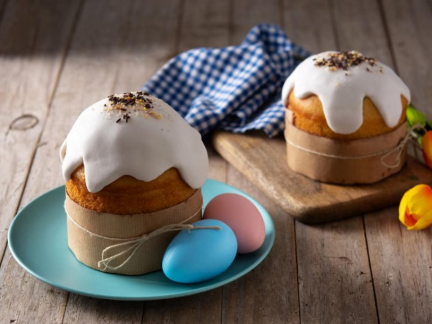 Таганрожцам напомнили, сколько можно съесть кулича в день