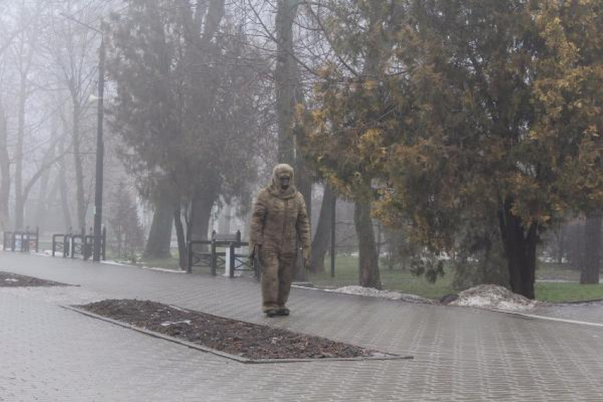 Из аномального тумана в Таганроге вышло чудище