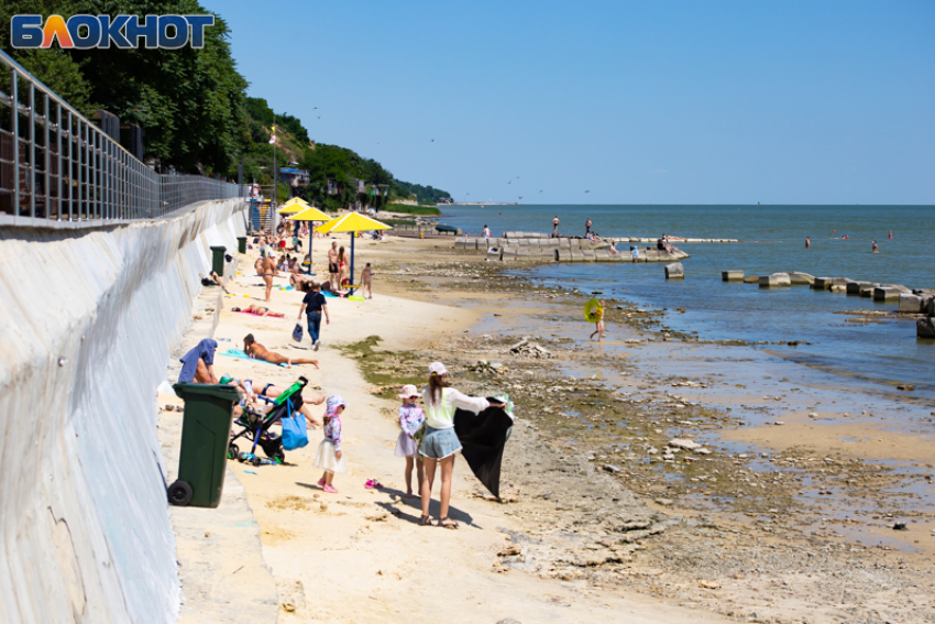 Азовское море поглощает Таганрог, власти ищут деньги на спасение - и так по кругу 