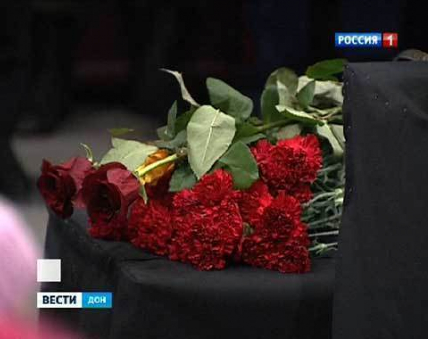В Таганроге и области вспоминают жертв терактов в Беслане, Москве и Волгодонске
