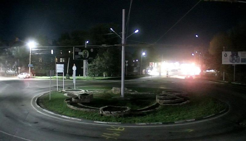 «Я рисую на асфальте…»,- сотрудник ГАИ в Таганроге креативно подошел к решению проблемы