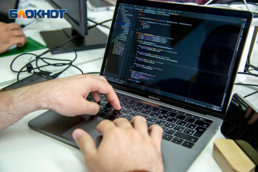 Мессенджер WhatsApp* перестал работать в Таганроге