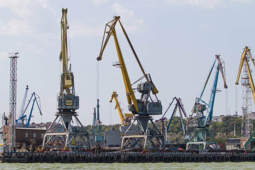 Границу с ДНР можно будет пересечь по морю в Таганроге