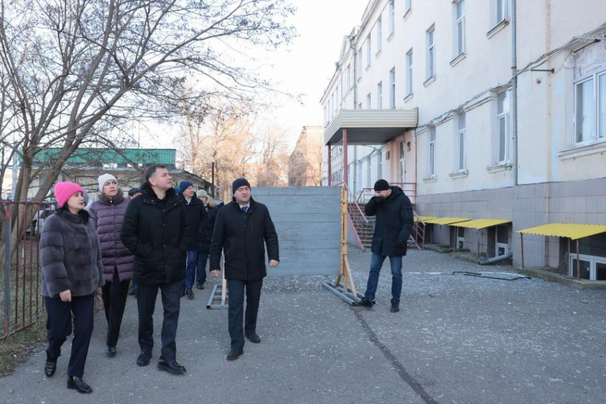 Сотни таганрожцев попали в зону ЧС, а в город прибыл с инспекцией Губернатор Слюсарь