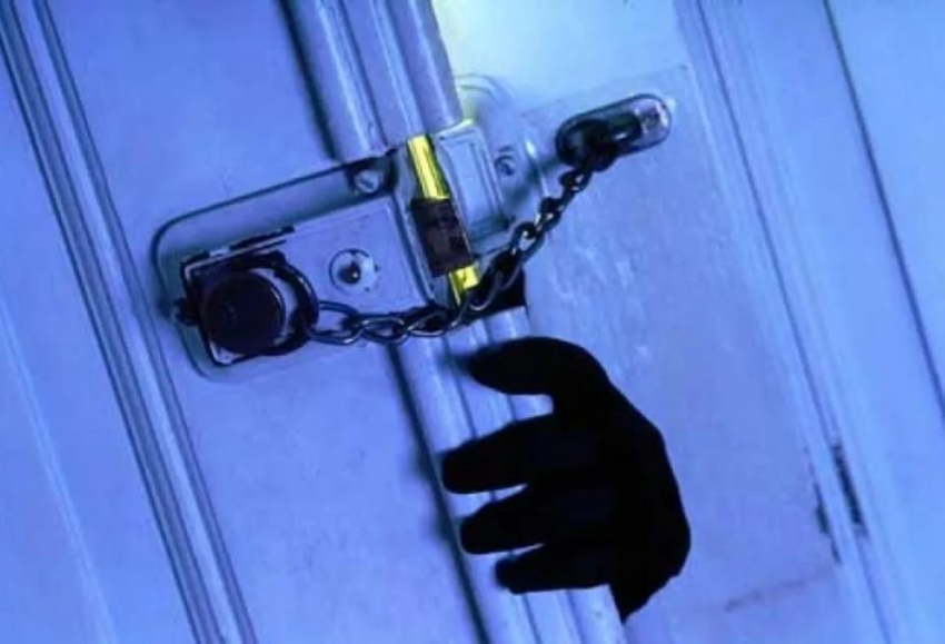 В Таганроге  уголовный розыск задержал подозреваемого в квартирной краже
