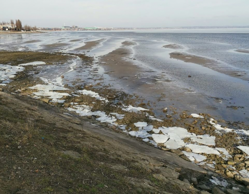 В Таганрогском заливе отгон, но вода в городе есть