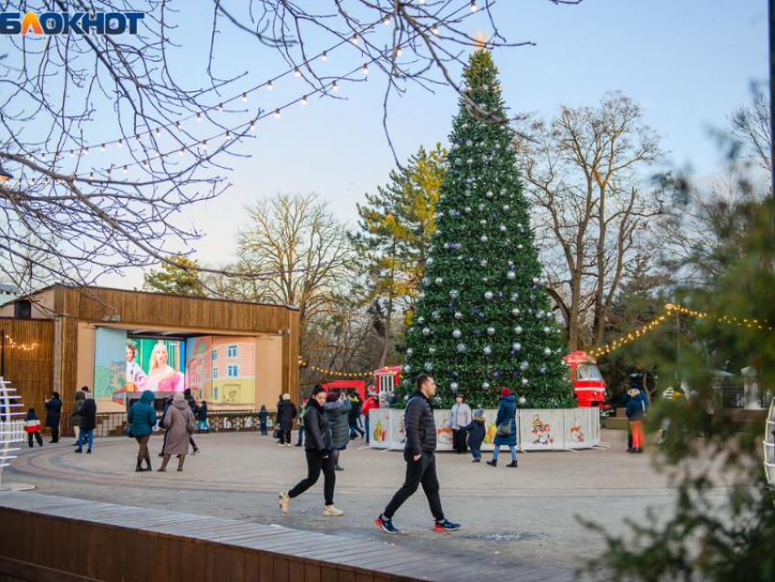  В парке им. Горького отменили новогодние массовые мероприятия