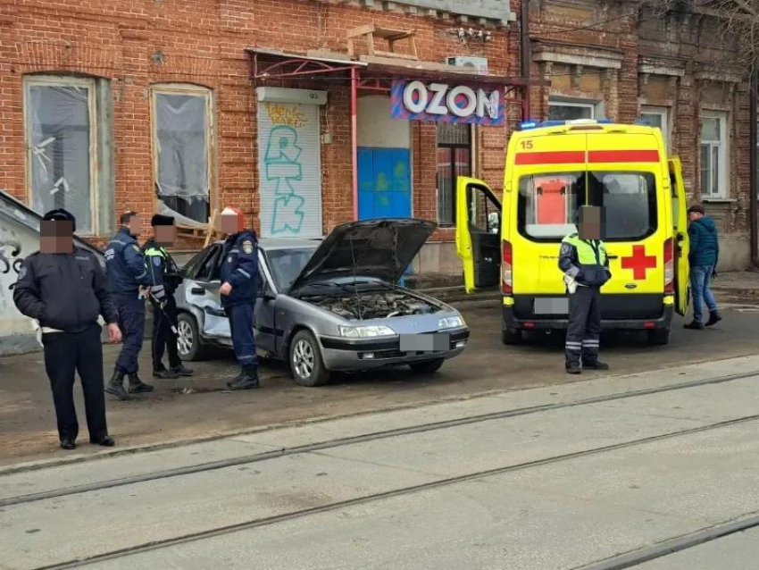 Таганрожцы сообщили о перекрытии трамвайного движения в сторону Приморского парка