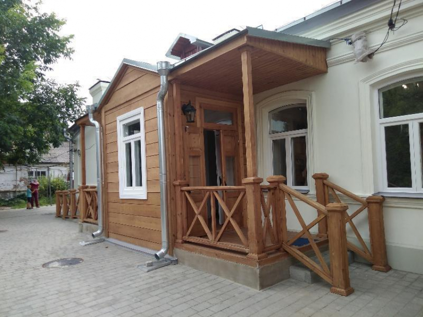 В Таганроге открыли обновленный «Дом Чехова» на улице Розы Люксембург