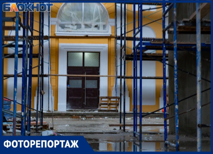 Ремонт фасада МБУК «ДК «Фестивальный» продолжается