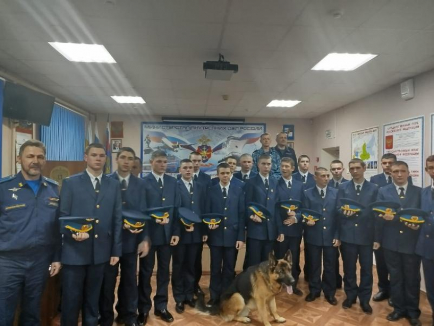 Закулисье транспортной полиции: как таганрогские курсанты знакомились с работой правоохранителей