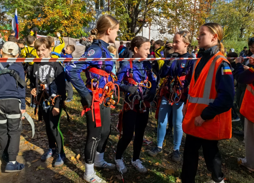 Юные таганрогские туристы боролись за «Кубок Петра» - прошли открытые городские соревнования