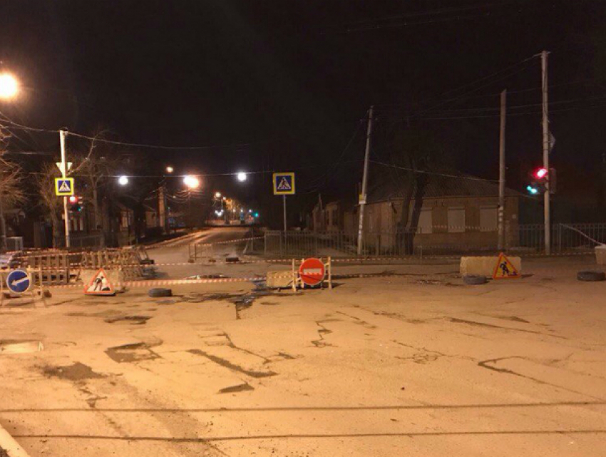 Водителям Таганрога  нужно быть очень осторожными – появились  места, где опасно для жизни 