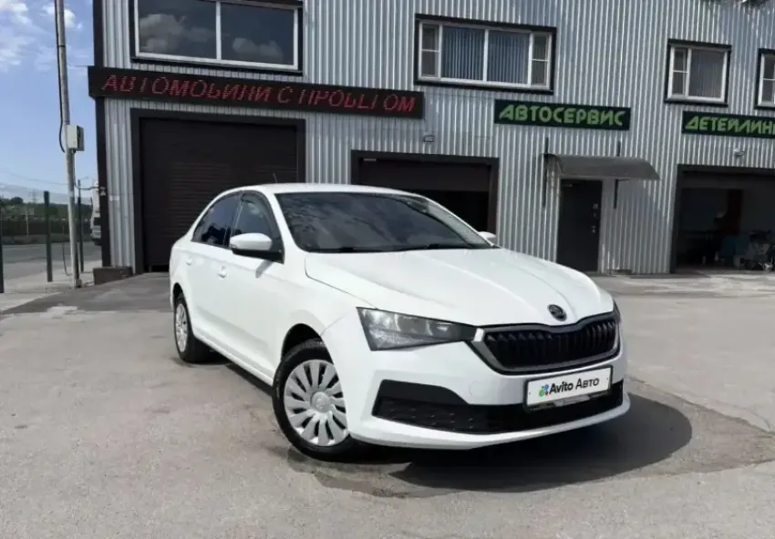 Товар дня: Skoda Rapid со скидкой 50 000 руб