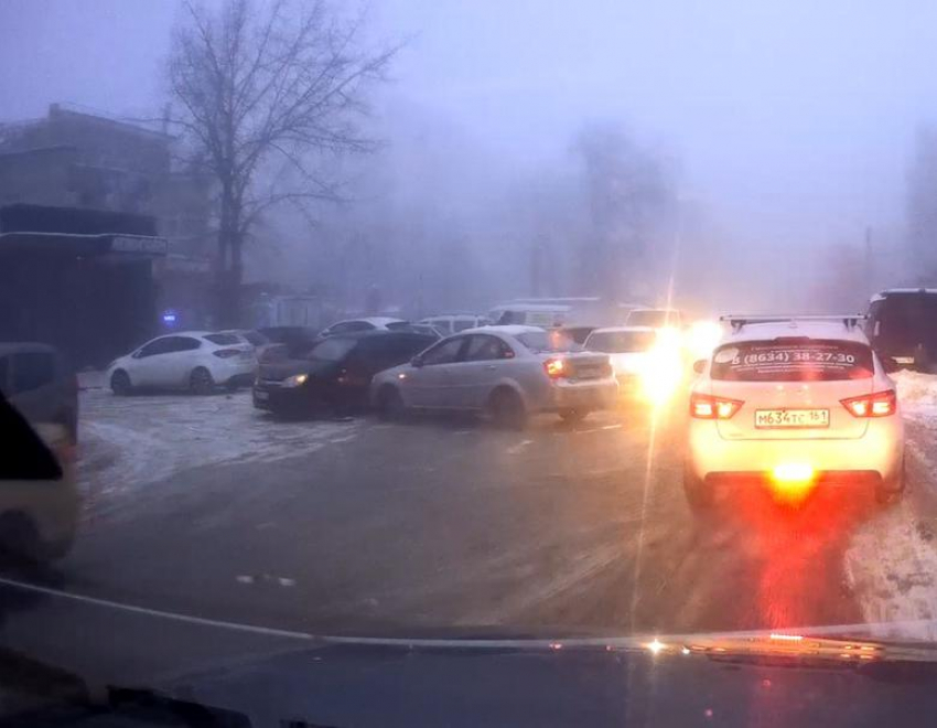 ДТП в Таганроге: два авто не пропустили друг друга