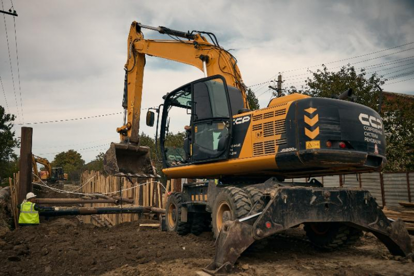 В Таганроге до конца года восстановят два аварийных участка канализационного коллектора