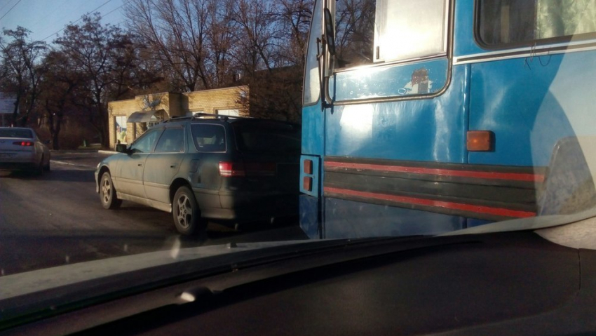 В Таганроге на одном перекрестке произошло сразу два ДТП