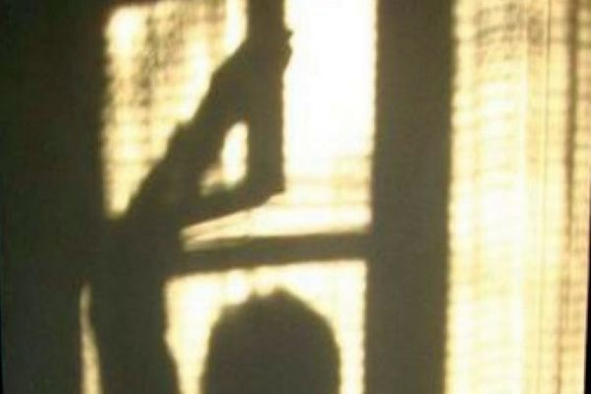 В окрестностях Таганрога мужчина изнасиловал 66- летнюю женщину