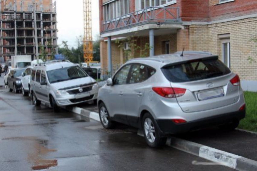 Таганрогский автолюбитель предложил обложить пешеходов налогом