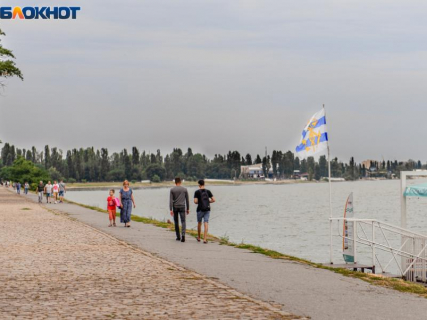 В Таганроге дождь собьет августовскую жару только в среду