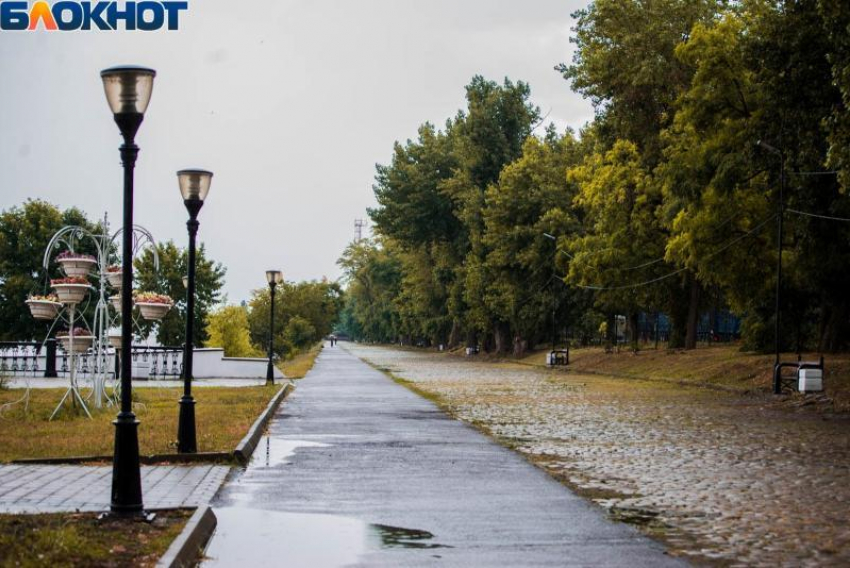 Пасмурная погода и легкий дождик ждут Таганрог на выходных