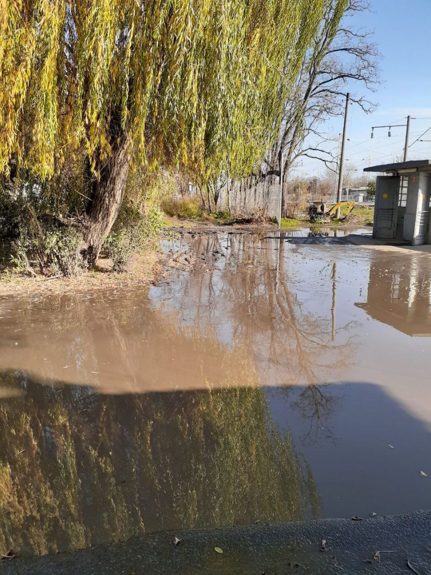 Мегазаброшка - гектары ничейной земли посреди Таганрога давно стали помойкой