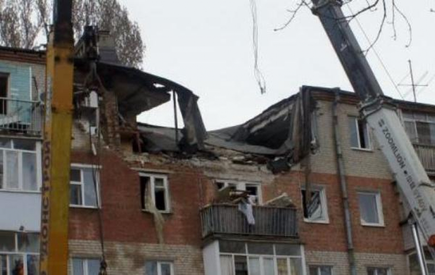 Личность второго погибшего при взрыве дома в Таганроге установили 