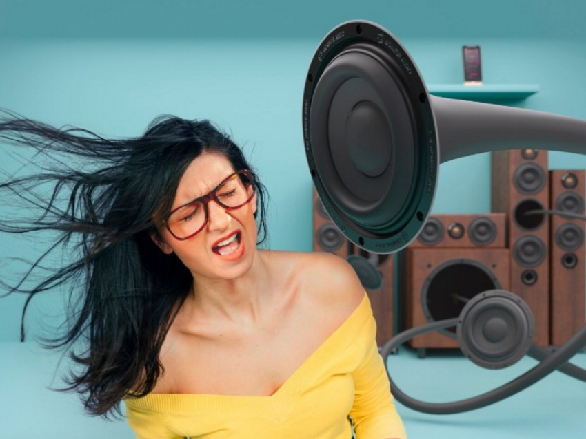 «Просто твари!»: жители «Простоквашино» пожаловались на оглушительную музыку в четыре утра под окнами домов