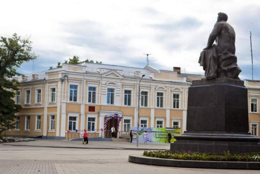 Бывший гостиный двор в Таганроге ожидает реставрация