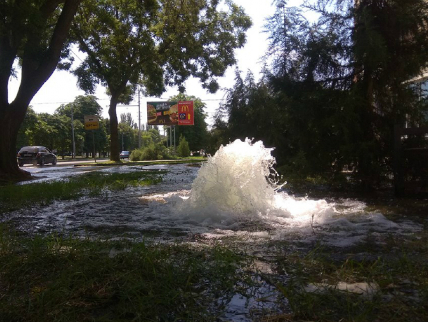 Сезон фонтанов от Водоканала  нарастает в Таганроге 