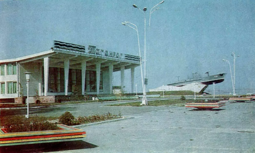 49 лет назад в Таганроге появился памятник морякам Азовской флотилии 