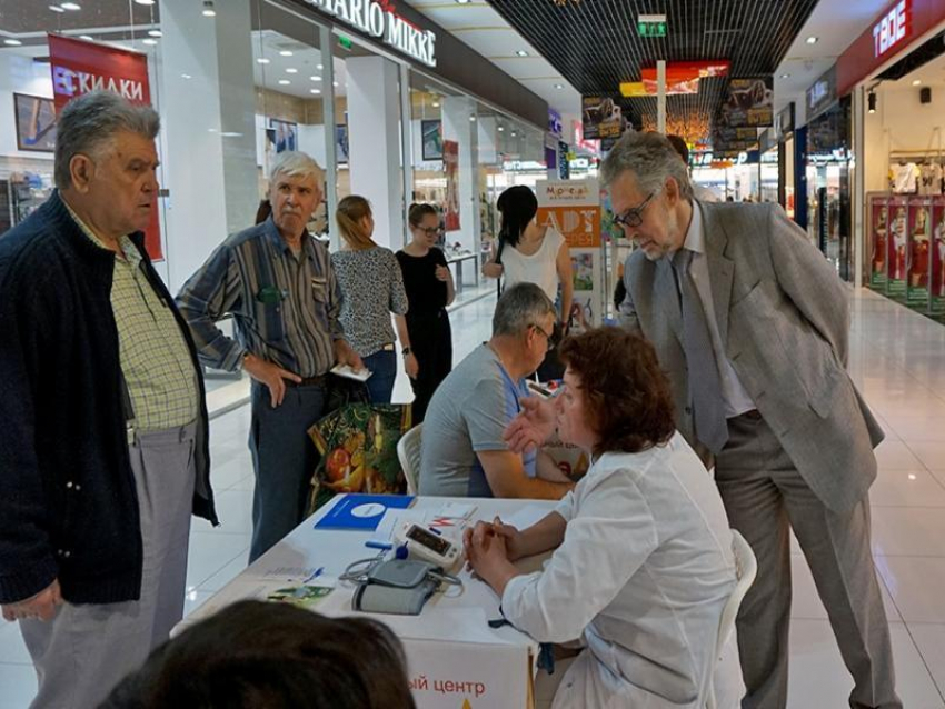 В Таганроге жители поучаствовали в акции «День здорового сердца»