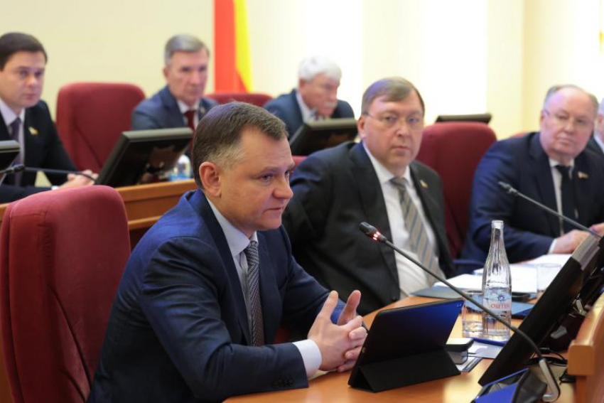 Бюджет Ростовской области на 2026-2028 годы принят в первом чтении