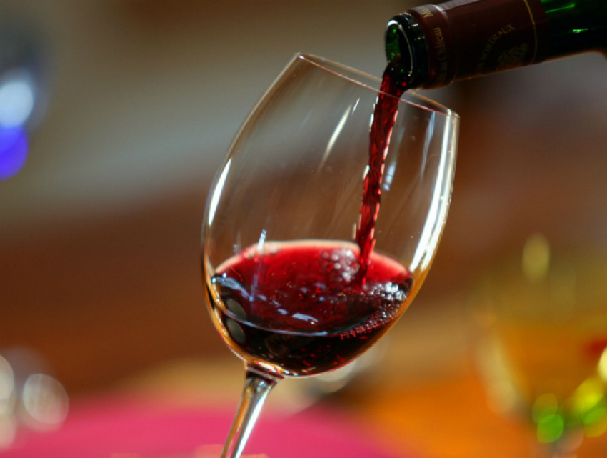 Донской винодел первым России получил лицензию на выпуск и продажу  своего вина 